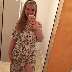 Meet your Posher, Caitlyn